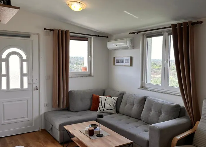 Roko Апартаменты Pridraga